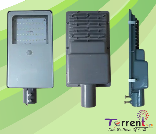 SOLAR STREET LIGHT SEMI INTREGRATED